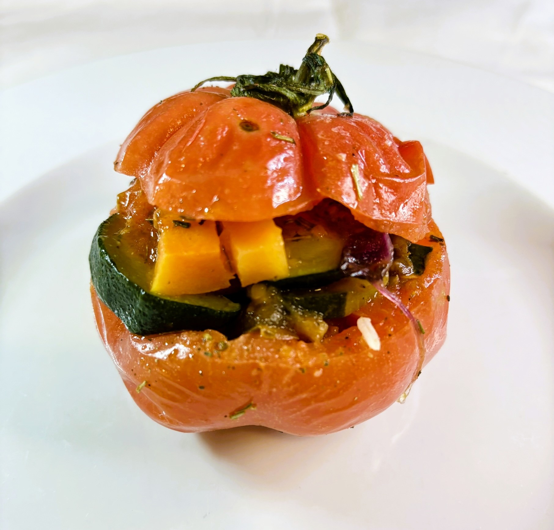 ✨ Descobreix Plat'in Gourmet, una autèntica joia culinària a Andorra la Vella!✨ 🍽️ Màxima qualitat a bon preu: Gaudeix de plats de cuina creativa elaborats amb passió. 🥖 Pastisseria tradicional francesa: Una temptació dolça que no et pots perdre. 🍷 Bona carta de vins, caves i champagnes a preus populars: Combina els teus plats amb els millors vins del celler. 🏡 Menjar preparat de qualitat: Ideal per aquells dies en què necessites una solució ràpida sense sacrificar el sabor. Encarrega pastissos, aperitius i plats per qualsevol esdeveniment professional o privat. 📍 Ens trobaràs al costat de l’edifici en construcció d’Andorra Telecom, just al davant de Calçats Albert. Vine i deixa’t sorprendre! 👨‍🍳👩‍🍳 🔗 #PlatInGourmet #AndorraLaVella #MenjarDeQualitat #CuinaCreativa #PastisseriaFrancesa #BonPreu #CellerDeVins #MenjarPreparat #GastronomiaAndorra #DinarCreatiu #ExperienciaCulinaria #CuinaLocal #PlatsDeliciosos #CuinaAmbPassio #PlatInExperience #AndorraGourmet #VisitaAndorra #QualitatIBonPreu #AndorraRestaurants #CuinaAuthentica 😊