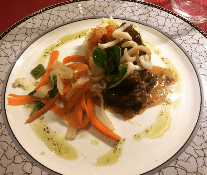 El mejor restaurante de cocina tradicional andorrana y francesa del centro de Andorra la Vella donde comer a buen precio máxima calidad